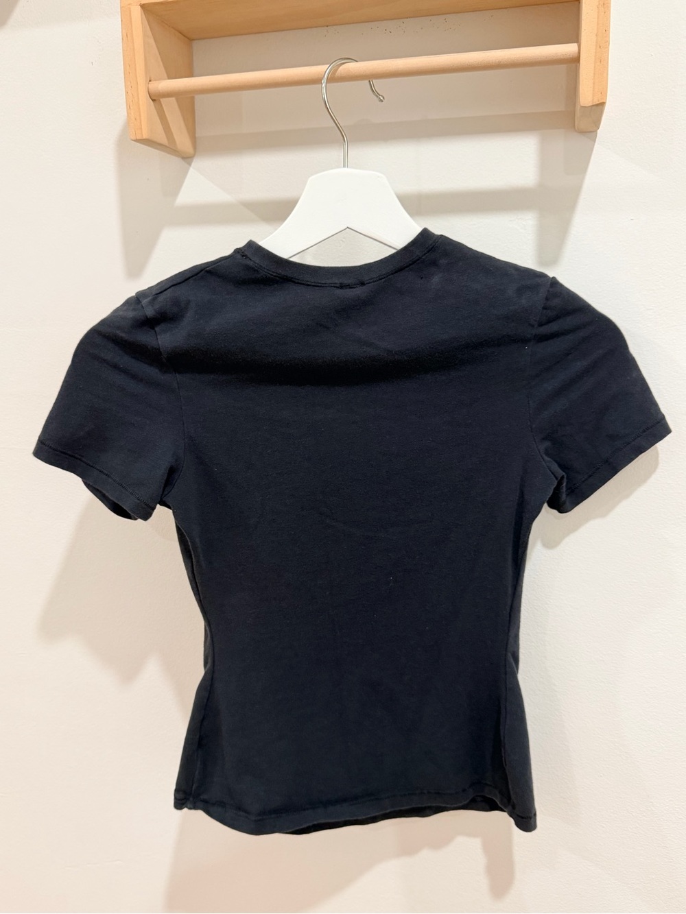Skims T-shirt - Picture 2 of 5